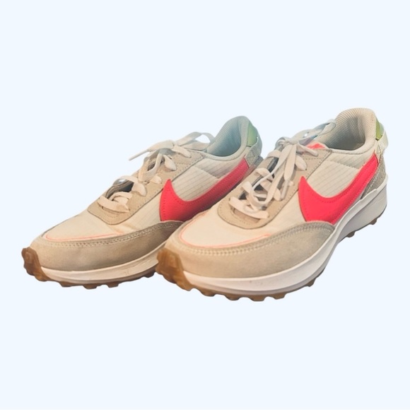 NIKE Waffle Debut Sneakers | Size 9 | White/Hot Punch-Bright C - Picture 7 of 9